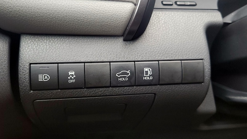 2023 Toyota Camry SE 11