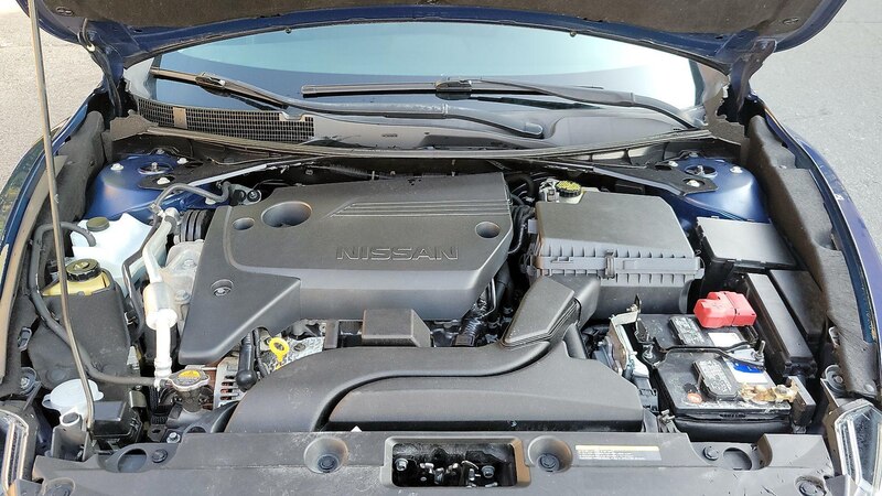 2016 Nissan Altima SR 19
