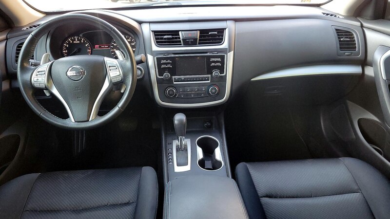 2016 Nissan Altima SR 8