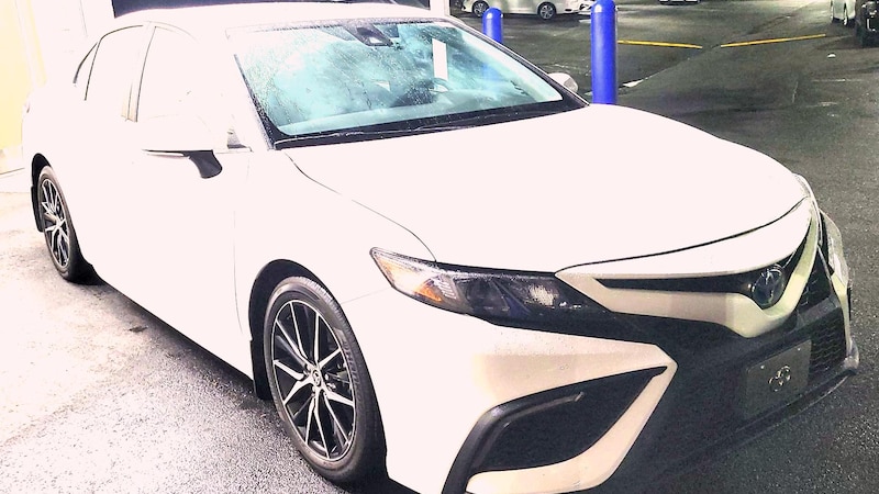 2023 Toyota Camry SE Hero Image