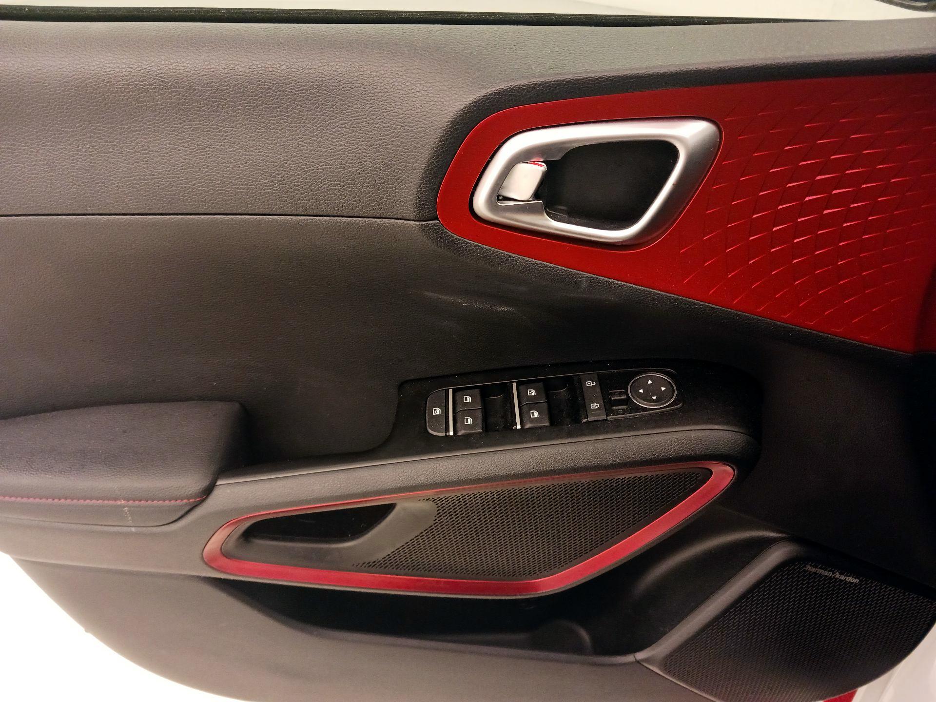 Thumbnail: 2020 Kia Soul - 12