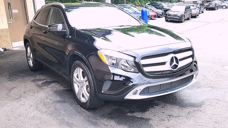 2015 Mercedes-Benz GLA 250 Hero Image