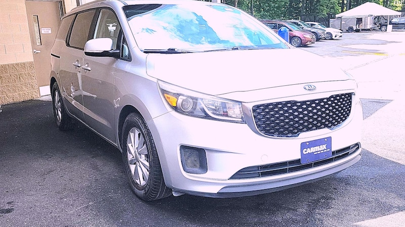 2016 Kia Sedona LX Hero Image