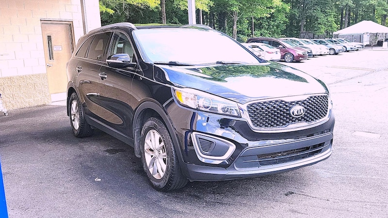 2016 Kia Sorento LX Hero Image
