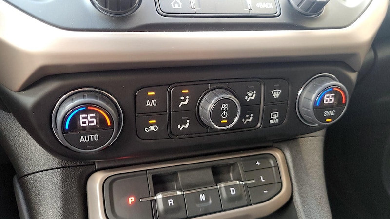 2023 GMC Acadia Denali 15