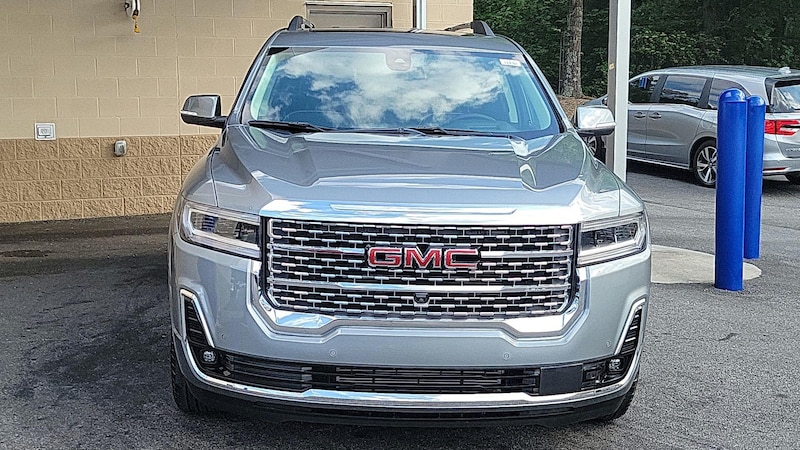 2023 GMC Acadia Denali 2