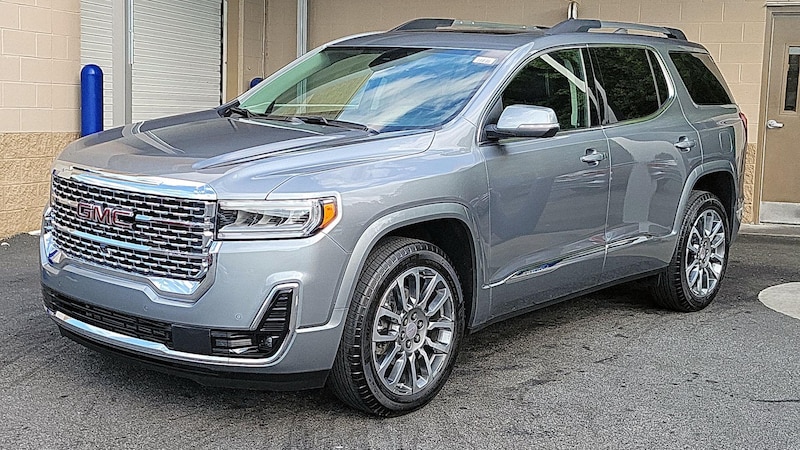 2023 GMC Acadia Denali 3