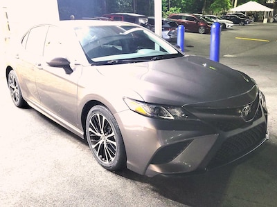 2020 Toyota Camry SE -
                Kennesaw, GA