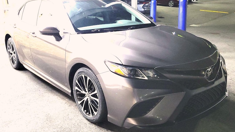 2020 Toyota Camry SE Hero Image