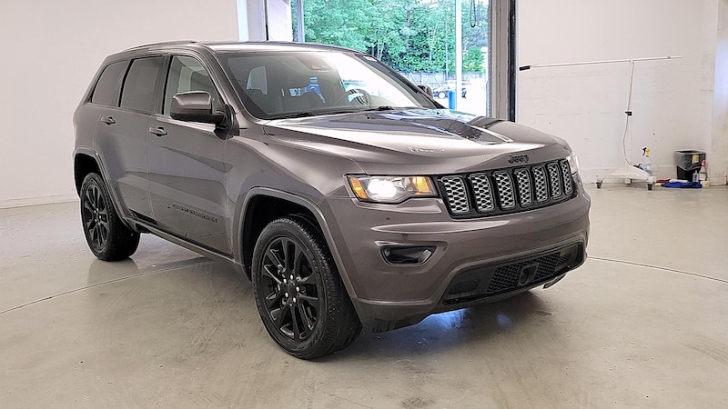 2021 Jeep Grand Cherokee Laredo Hero Image