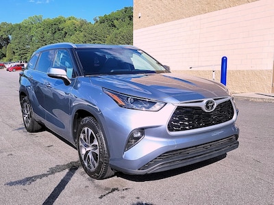2022 Toyota Highlander XLE -
                Kennesaw, GA