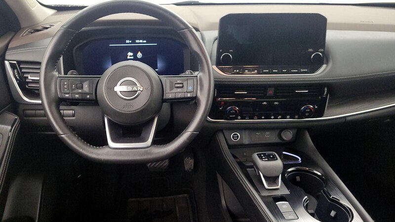 2022 Nissan Rogue Platinum 10