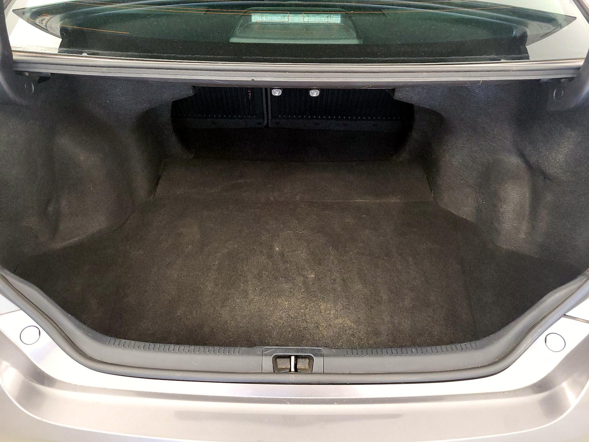 Thumbnail: 2015 Toyota Camry - 19