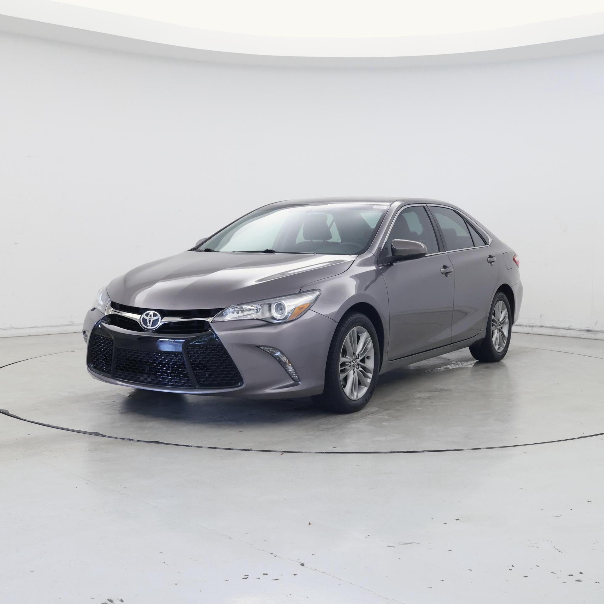 Thumbnail: 2015 Toyota Camry - 4