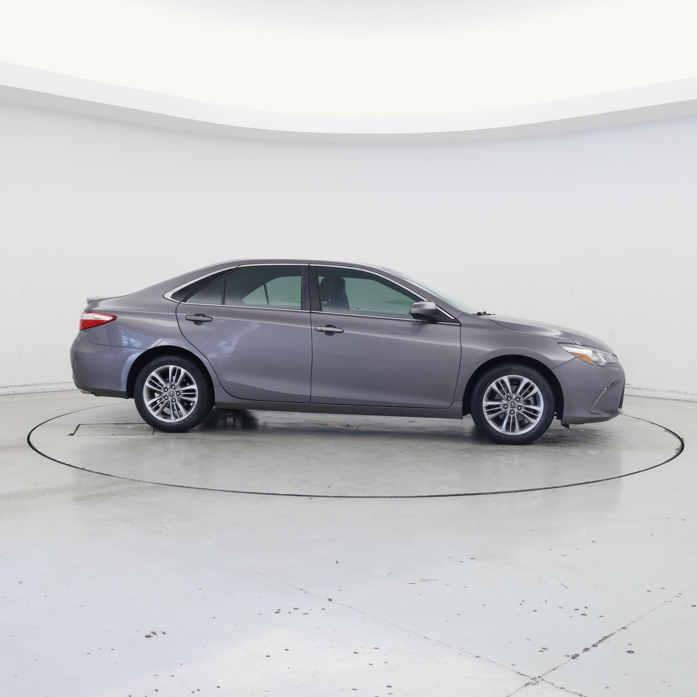 Thumbnail: 2015 Toyota Camry - 7