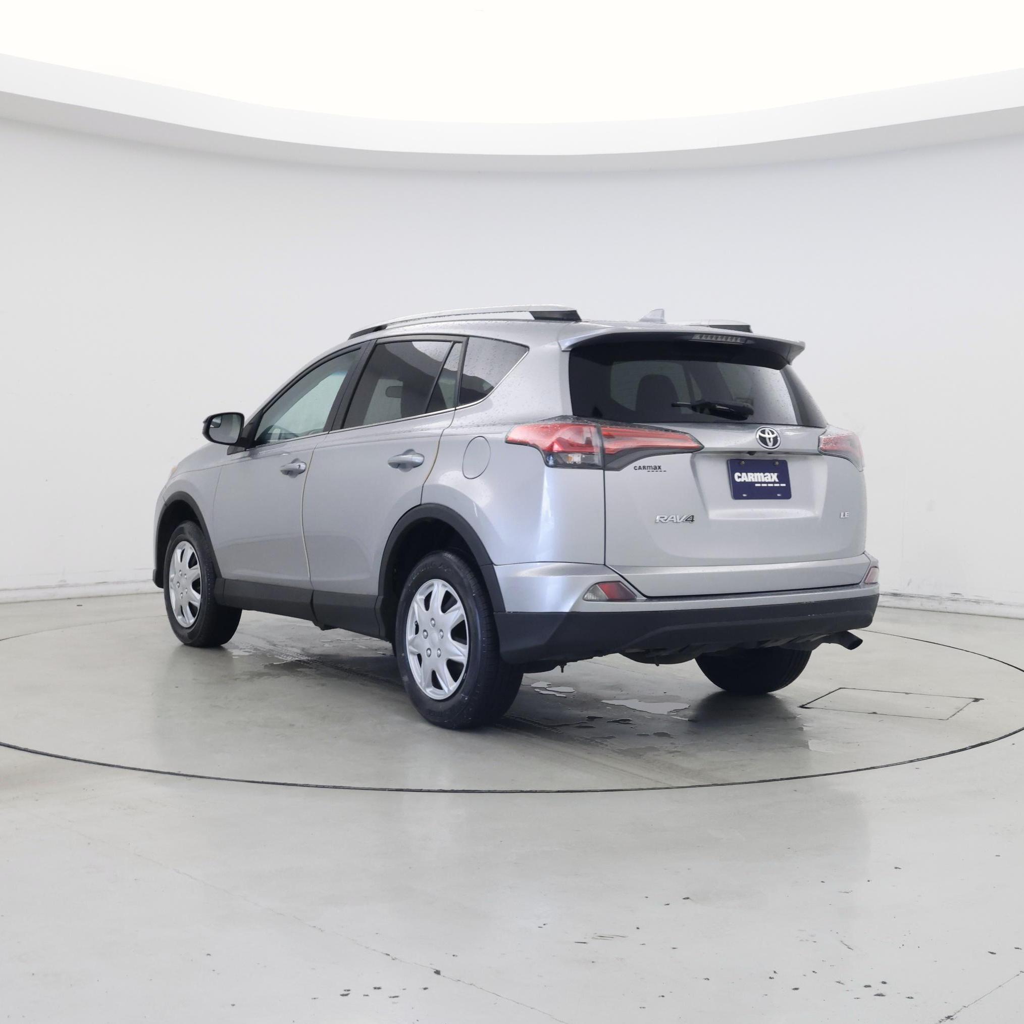 Thumbnail: 2016 Toyota RAV4 - 2