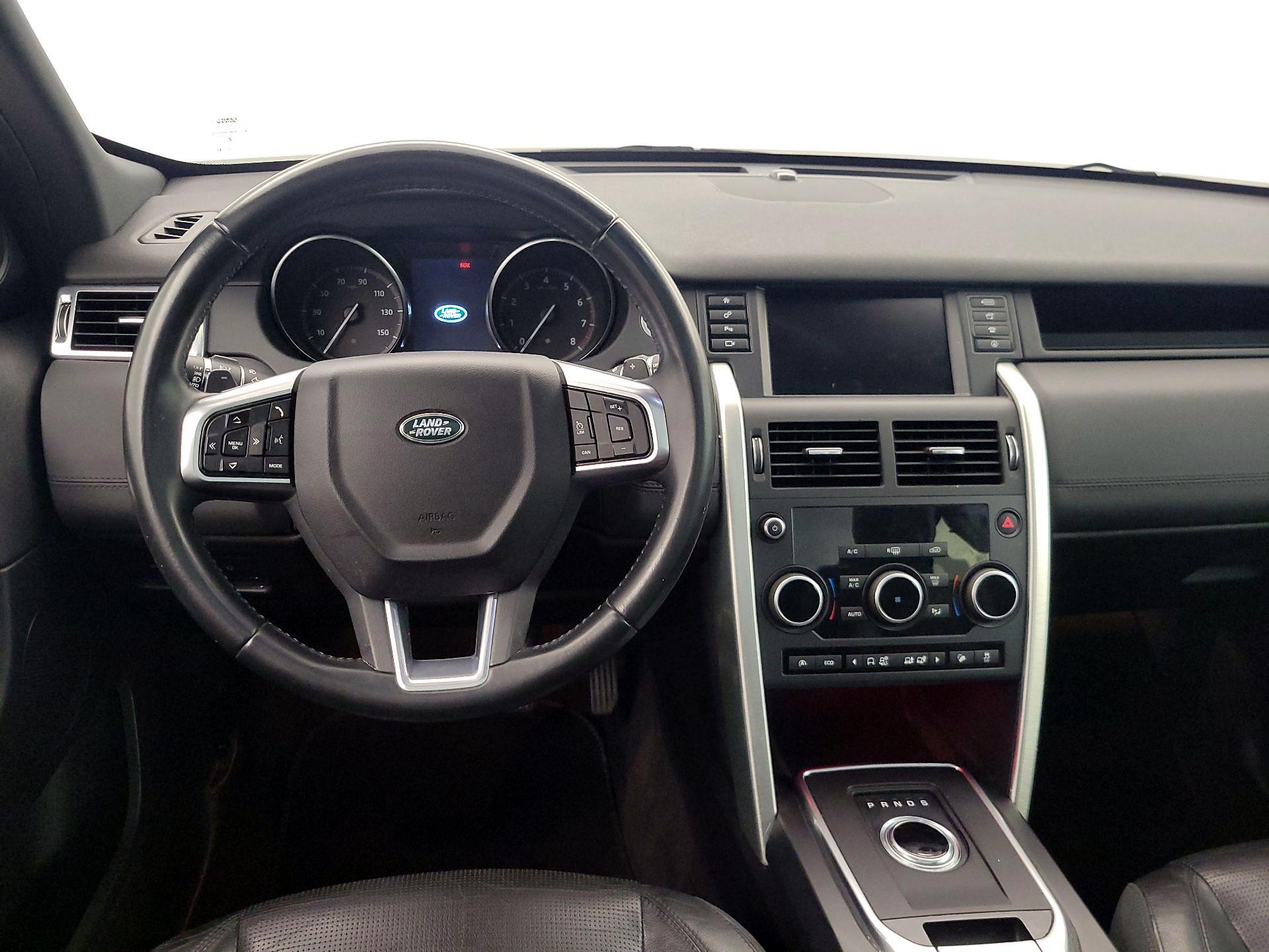 Thumbnail: 2017 Land Rover Discovery Sport - 10