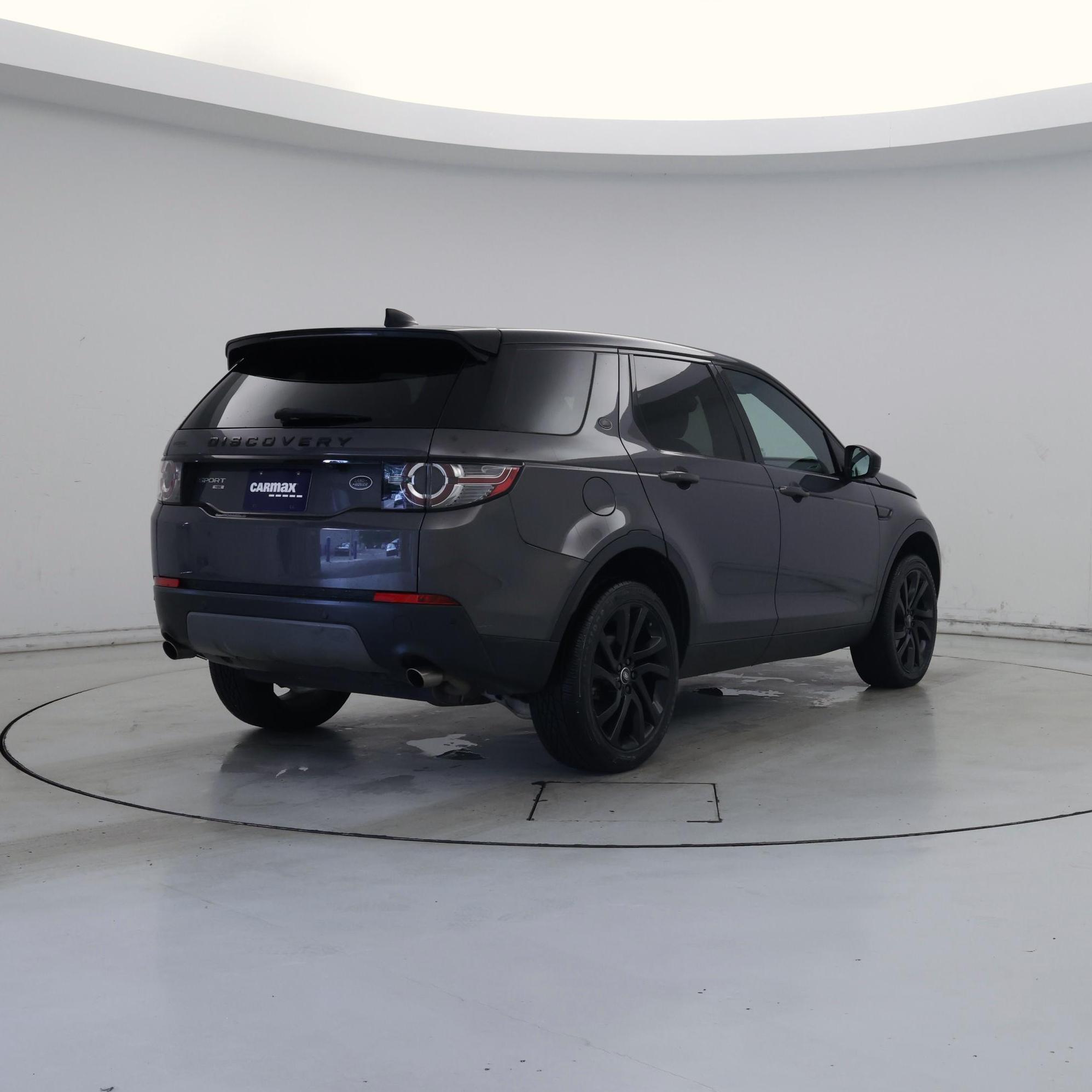 Thumbnail: 2017 Land Rover Discovery Sport - 8
