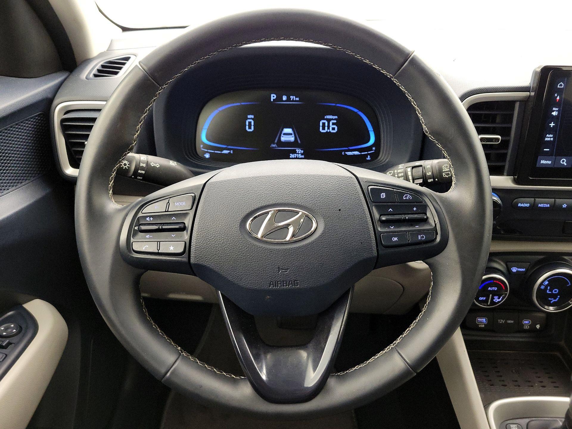 Thumbnail: 2023 Hyundai Venue - 10