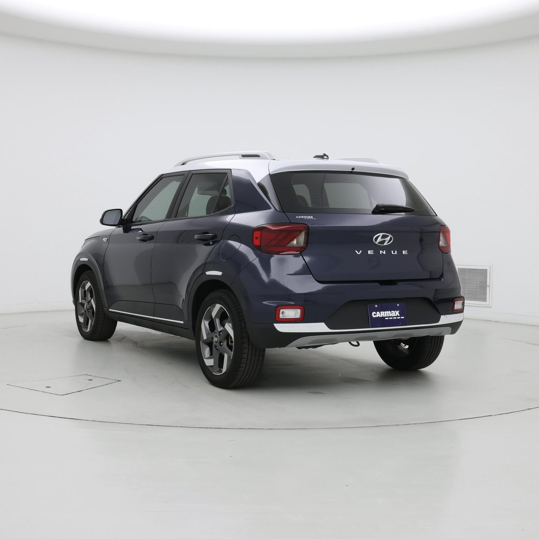 Thumbnail: 2023 Hyundai Venue - 2