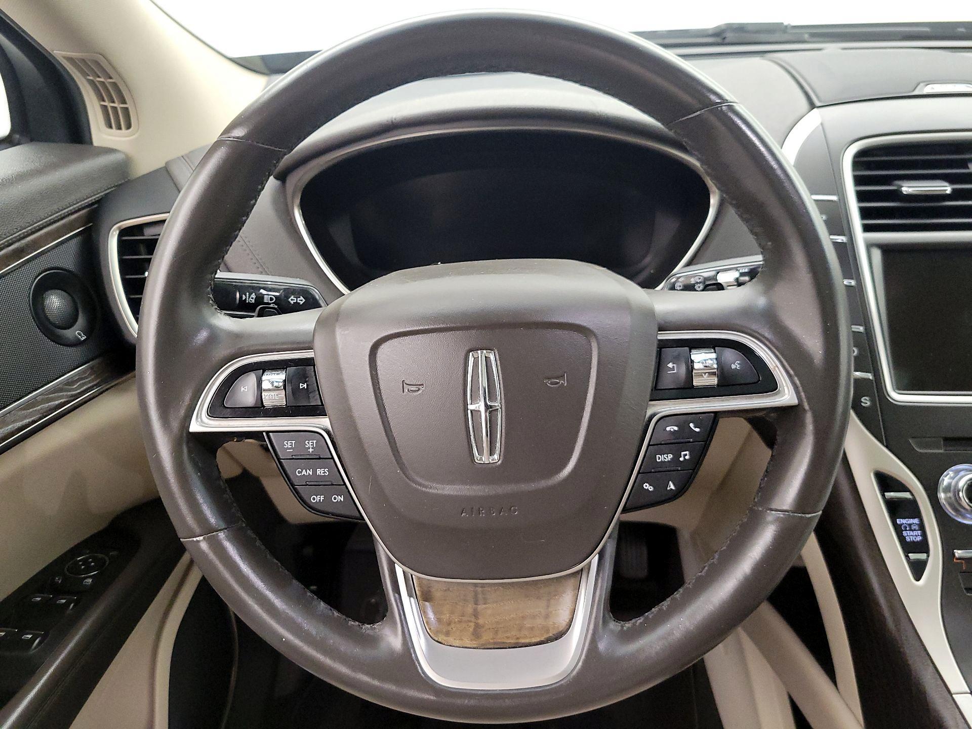 Thumbnail: 2020 Lincoln Nautilus - 10