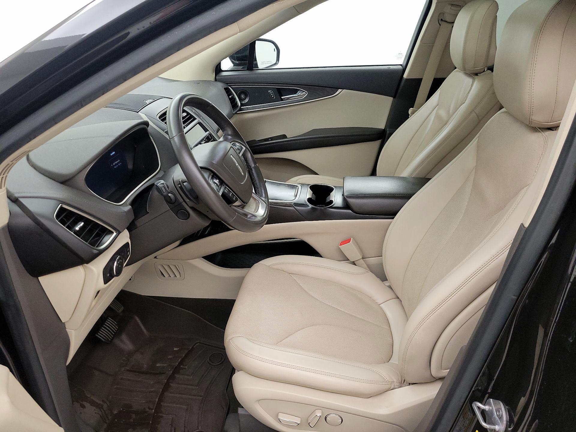 Thumbnail: 2020 Lincoln Nautilus - 11