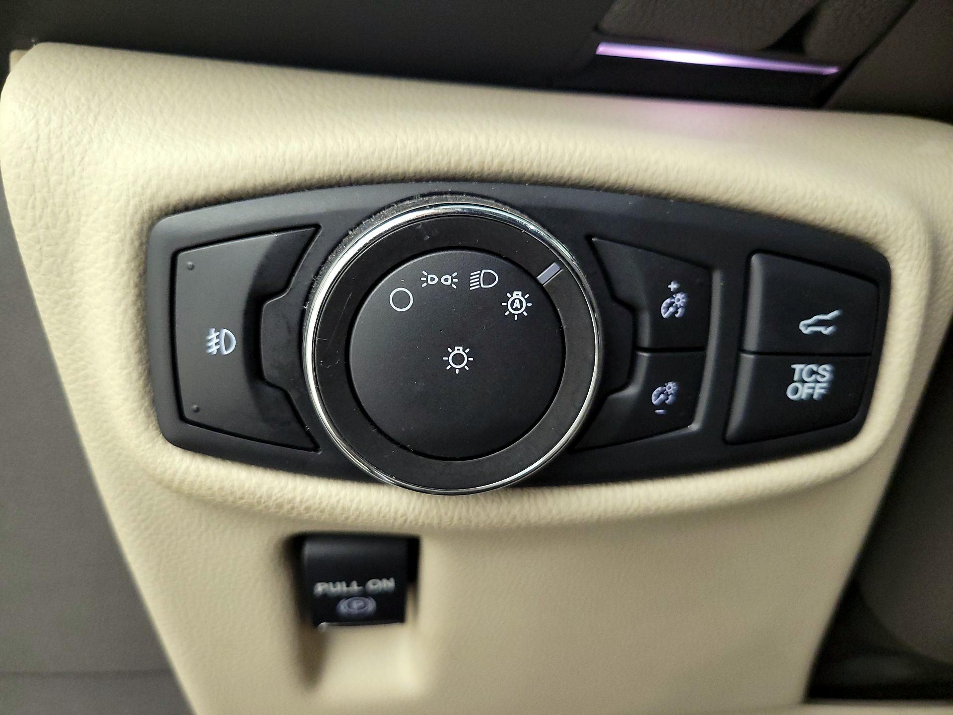 Thumbnail: 2020 Lincoln Nautilus - 13