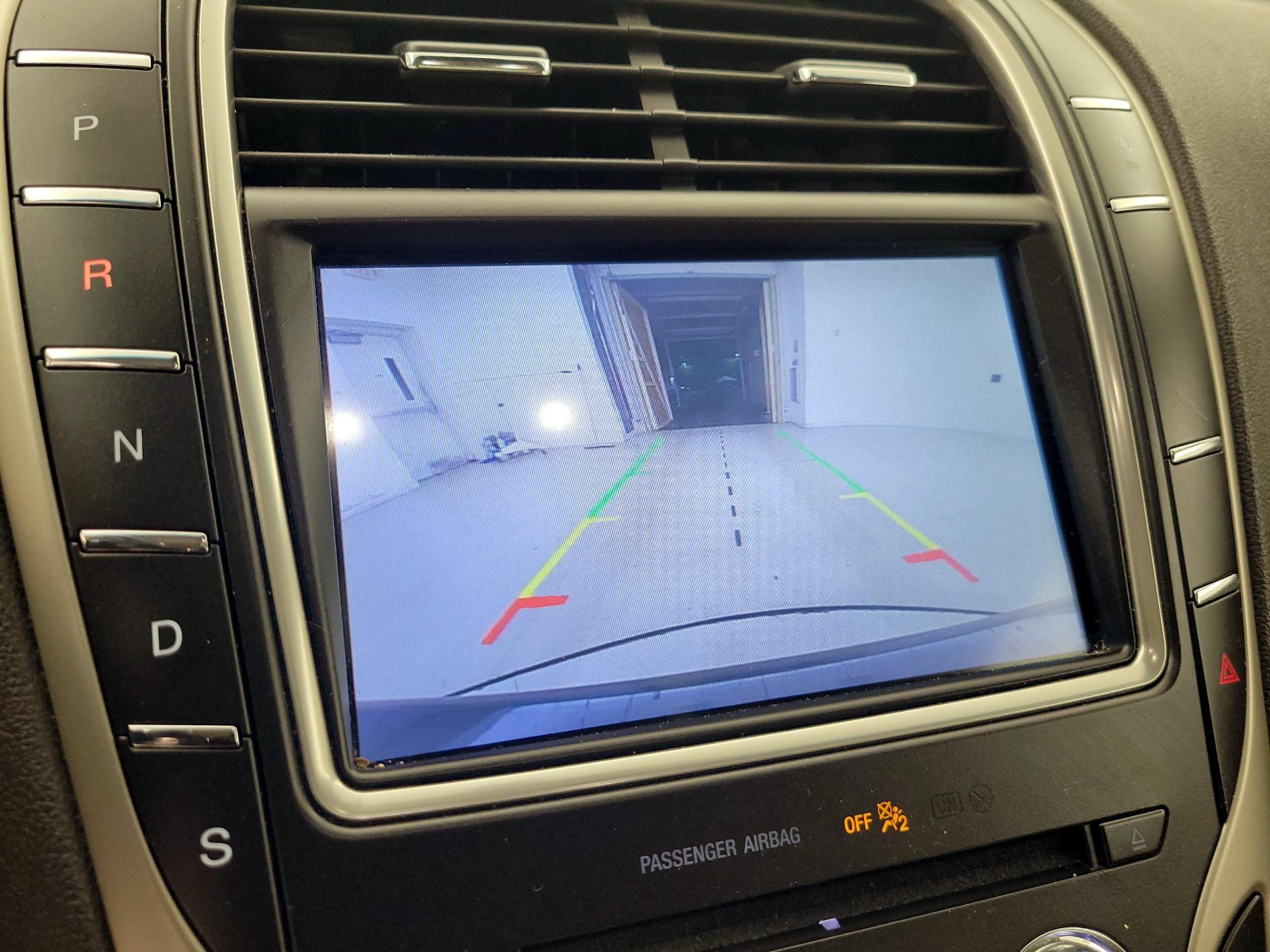 Thumbnail: 2020 Lincoln Nautilus - 15