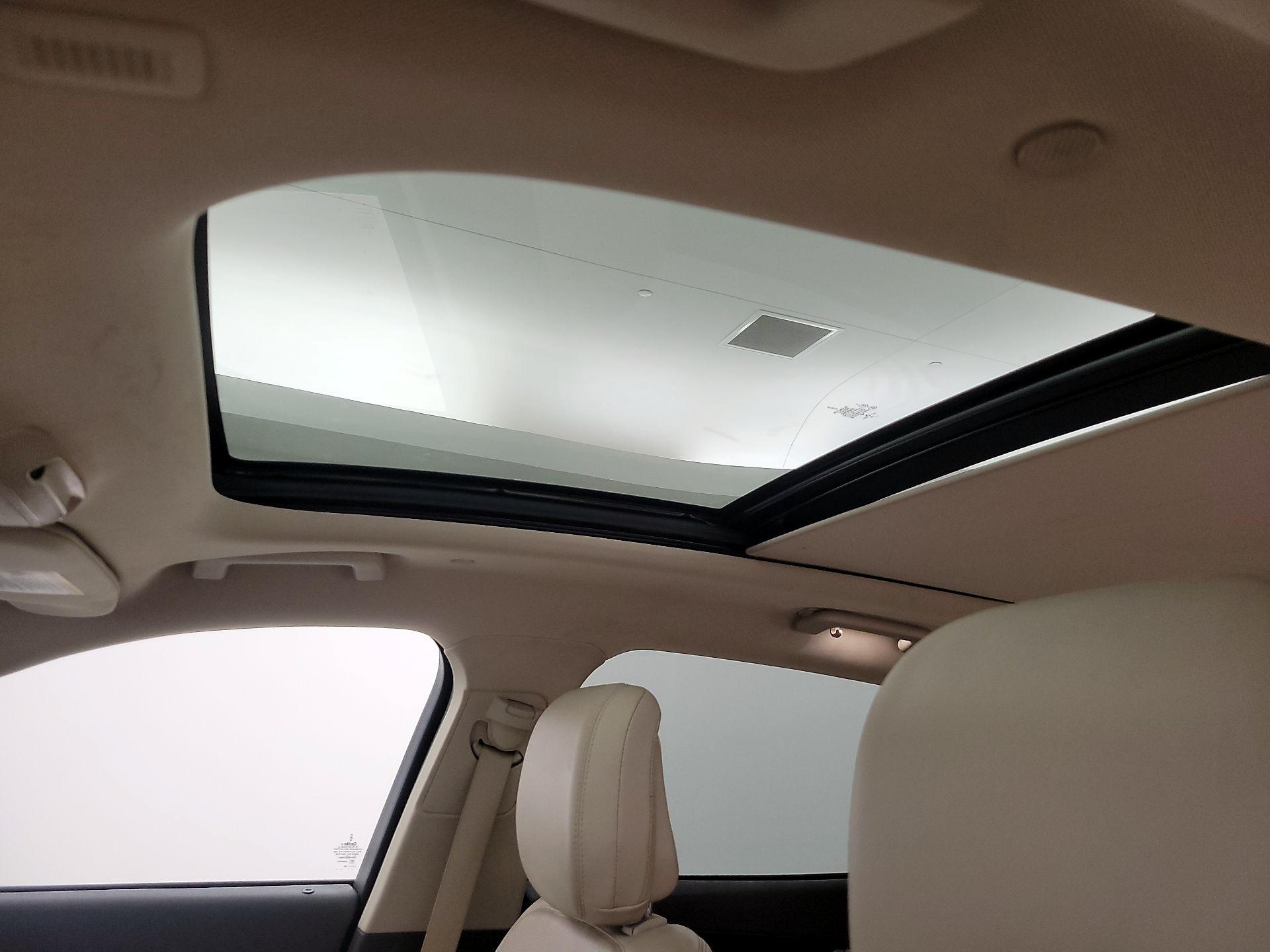 Thumbnail: 2020 Lincoln Nautilus - 20