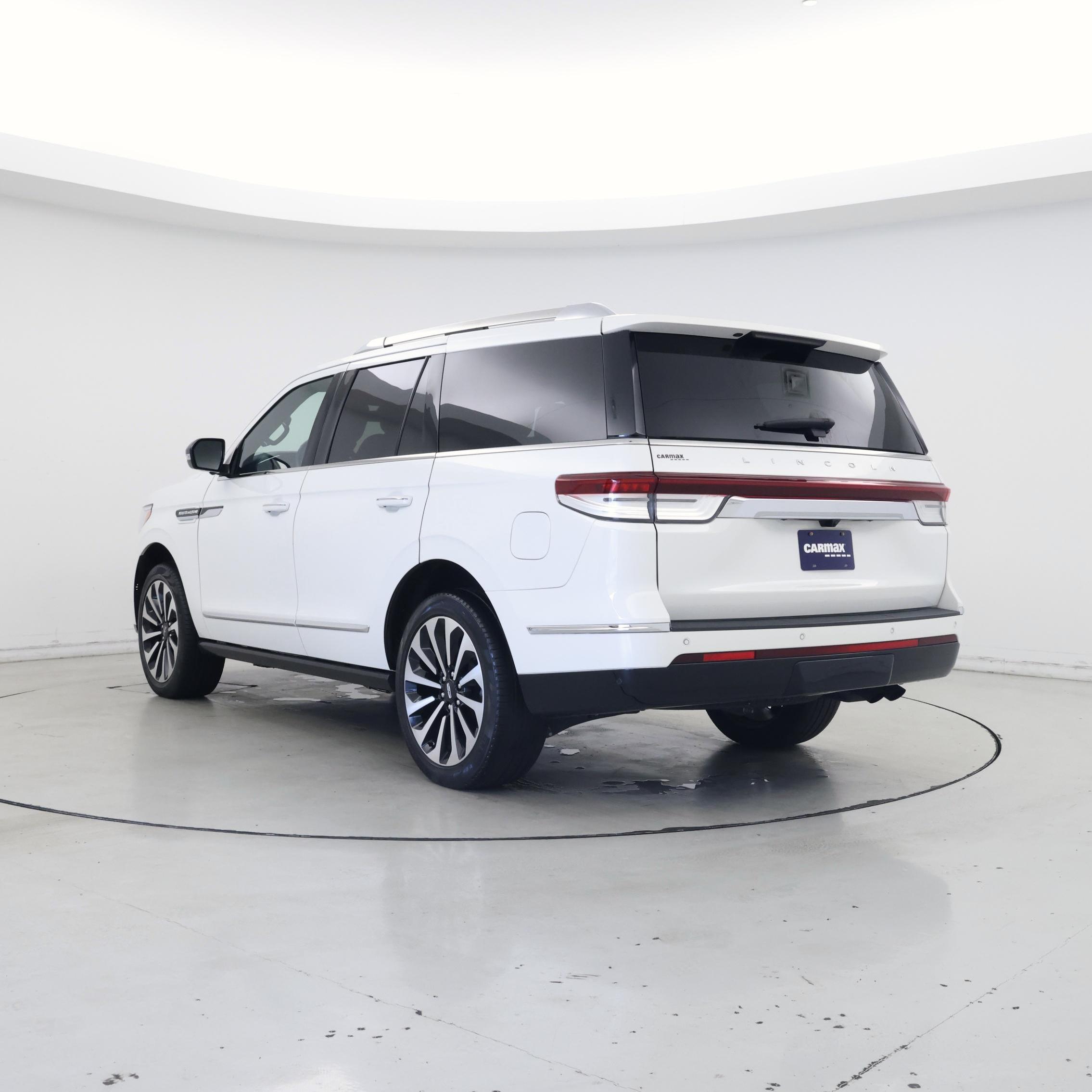 Thumbnail: 2023 Lincoln Navigator - 2
