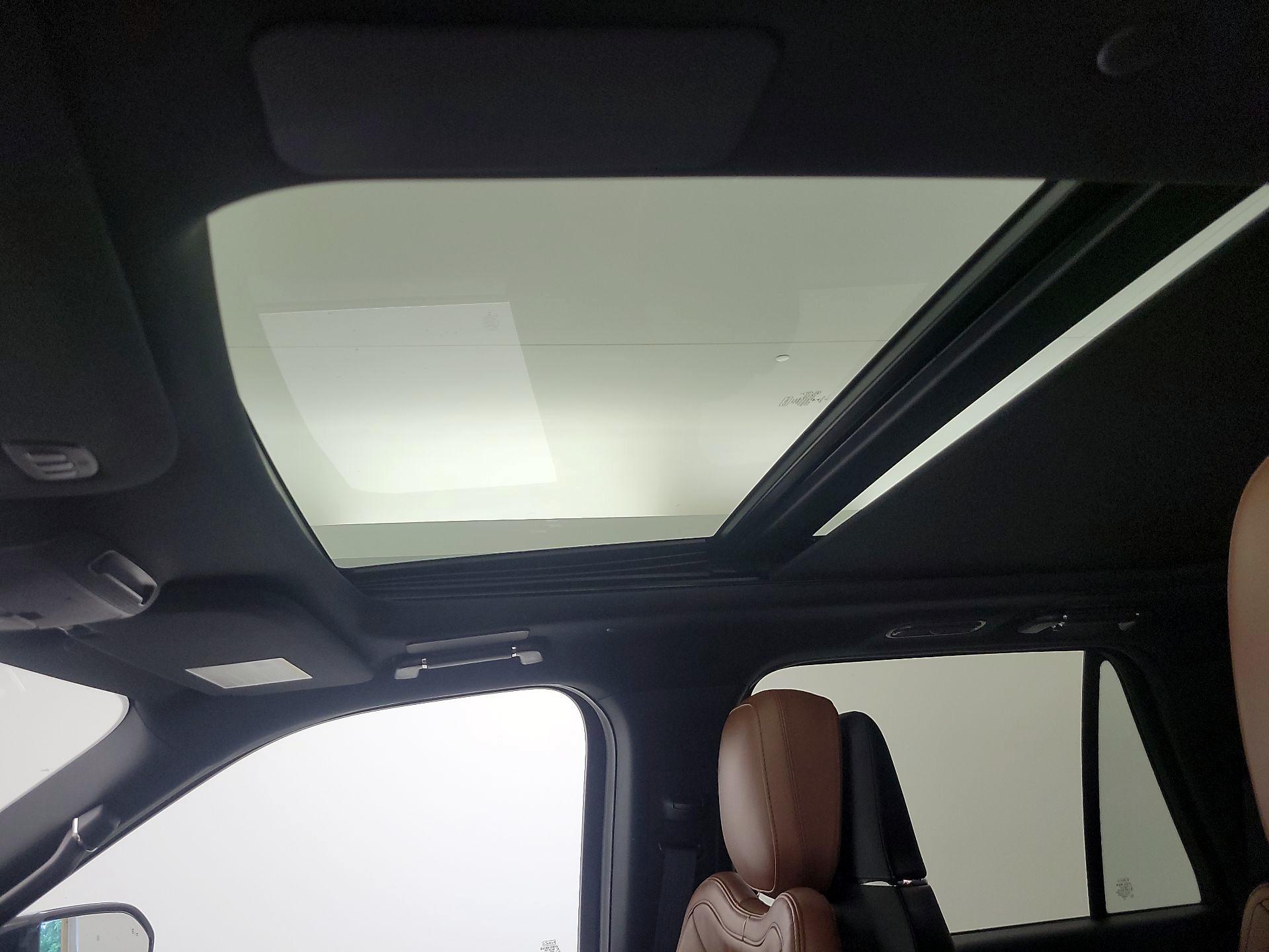 Thumbnail: 2023 Lincoln Navigator - 20