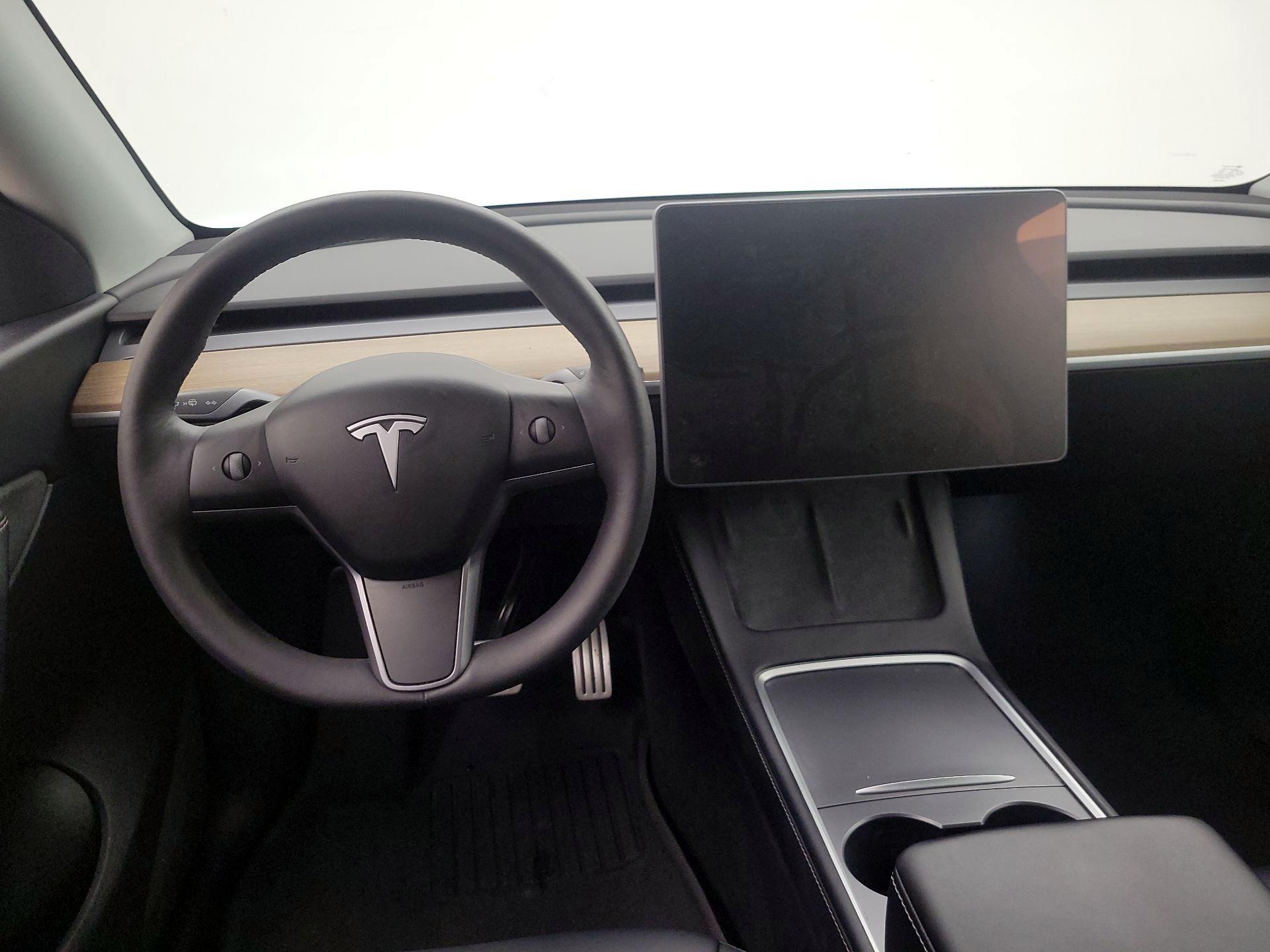 Thumbnail: 2022 Tesla Model Y - 10