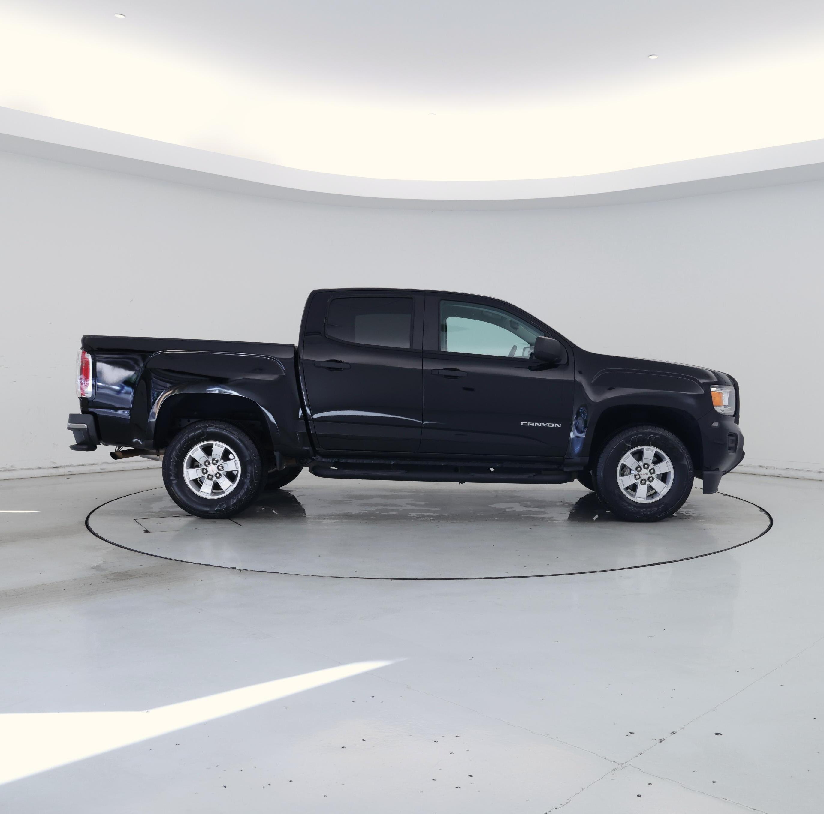 Thumbnail: 2017 GMC Canyon - 7