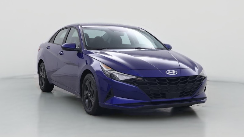 2022 Hyundai Elantra SEL Hero Image