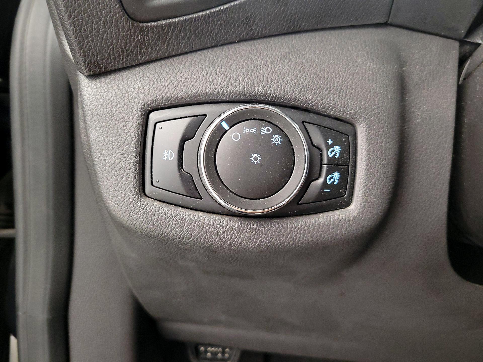 Thumbnail: 2014 Ford Transit Series - 13