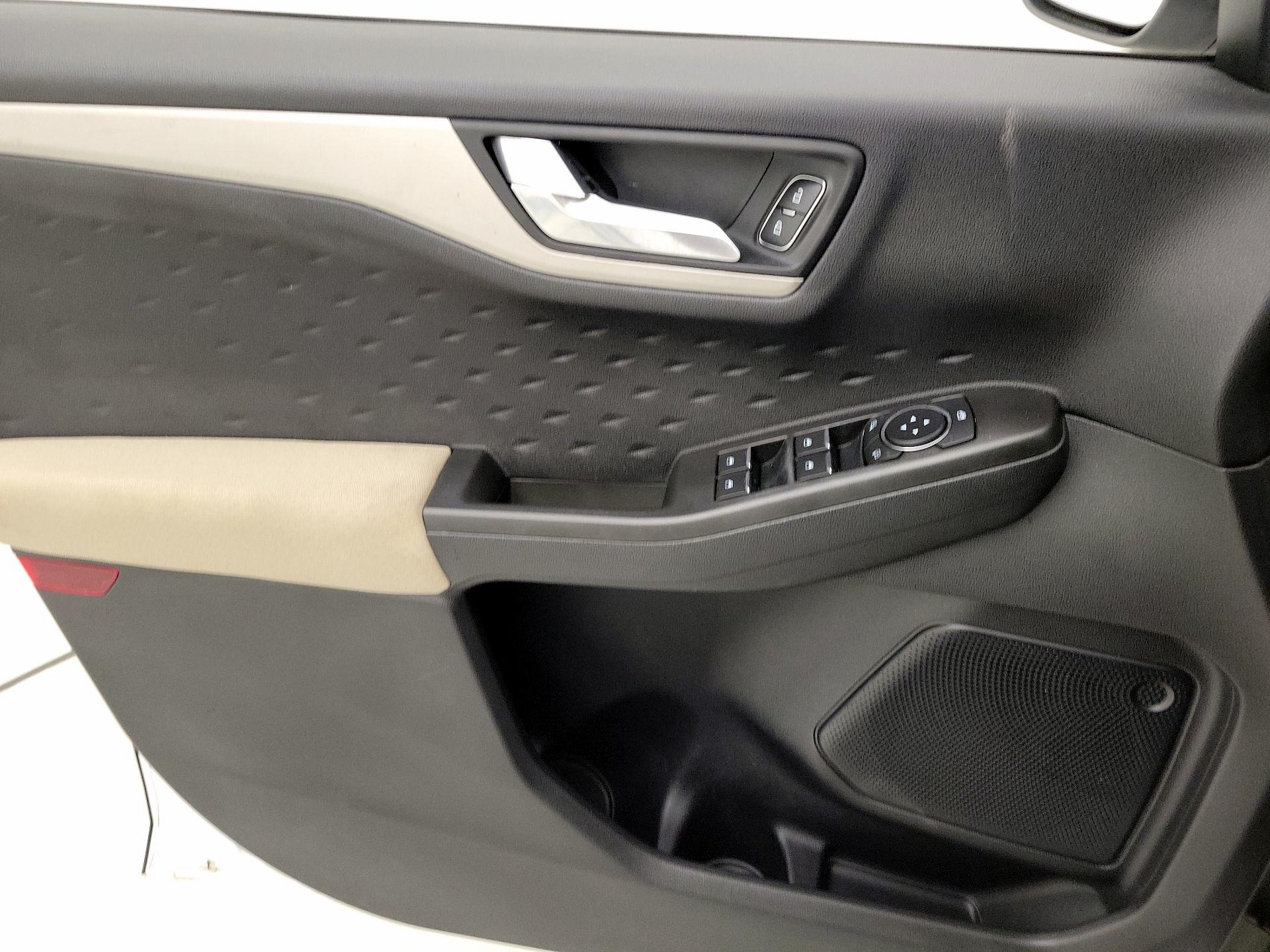 Thumbnail: 2020 Ford Escape - 12