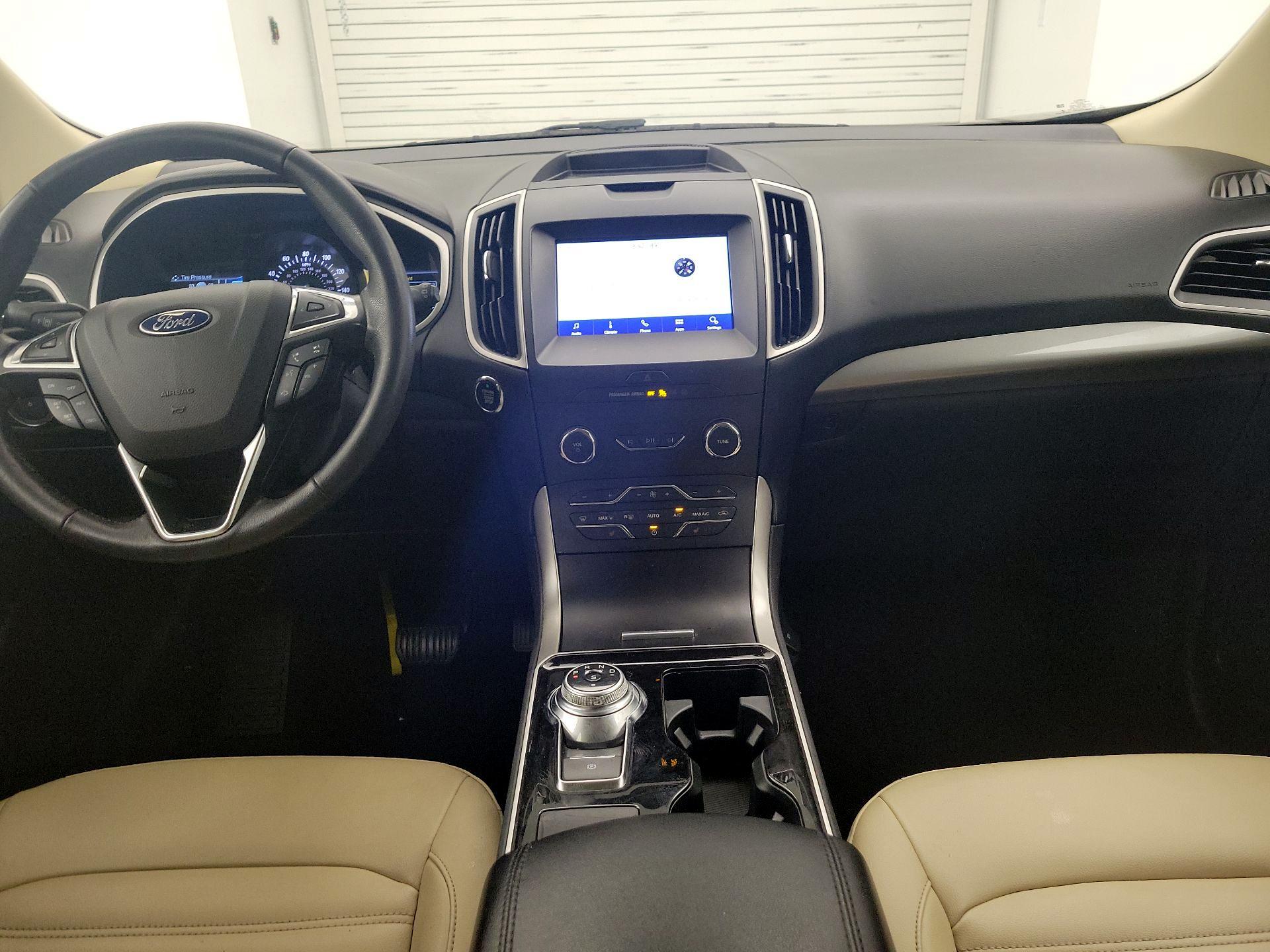 Thumbnail: 2020 Ford Edge - 9
