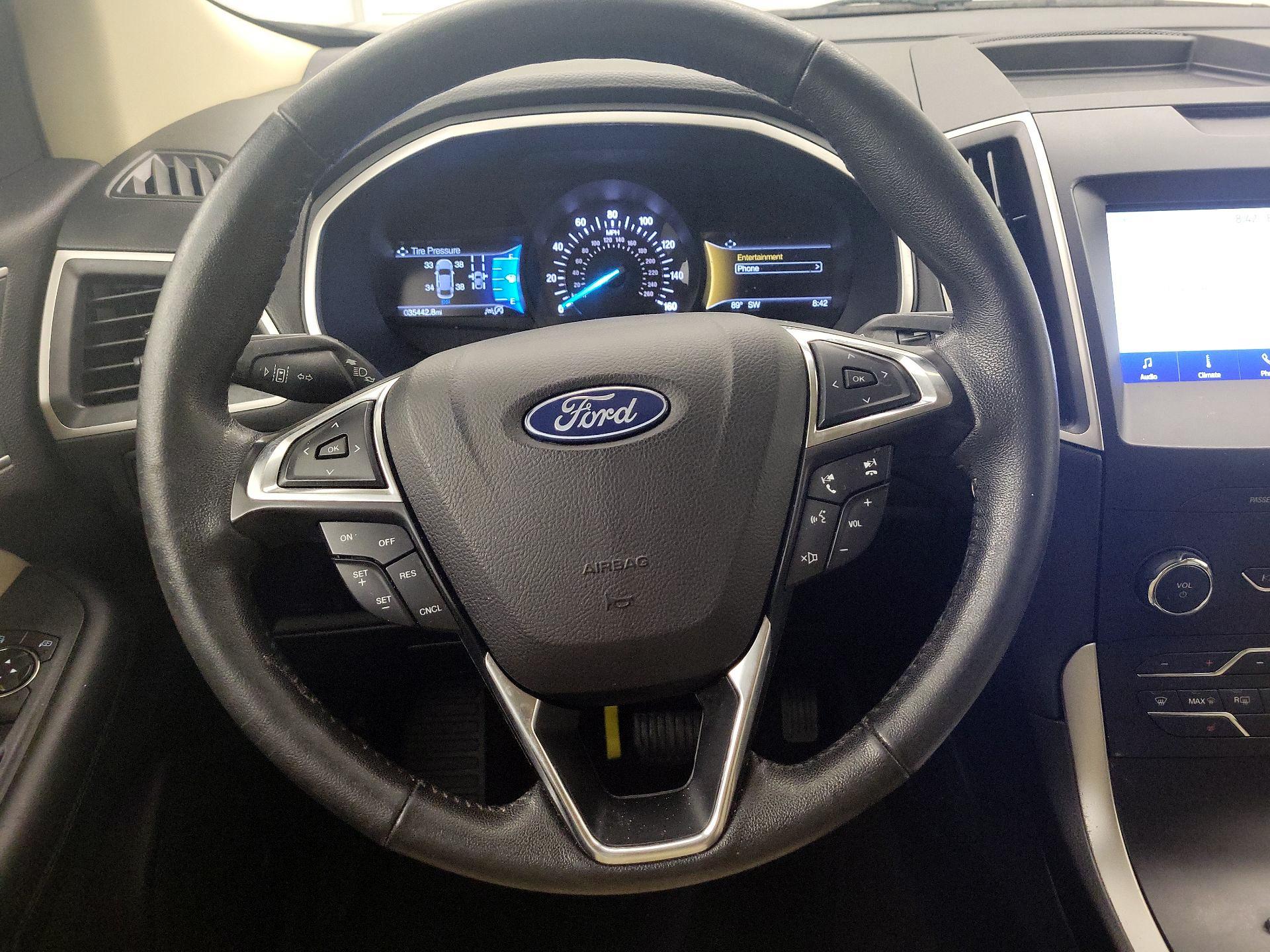 Thumbnail: 2020 Ford Edge - 10