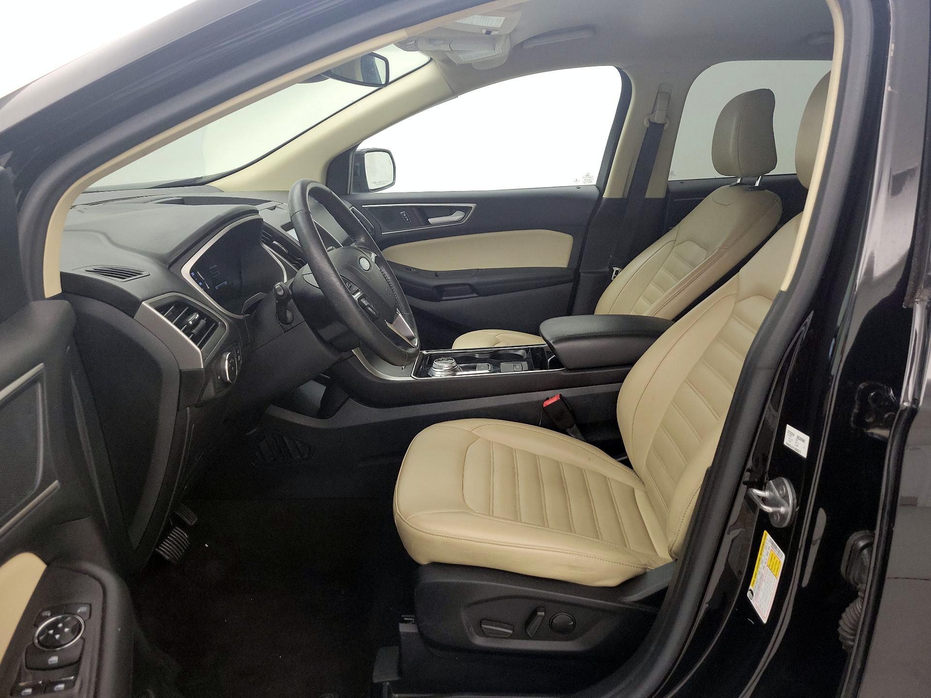 Thumbnail: 2020 Ford Edge - 11