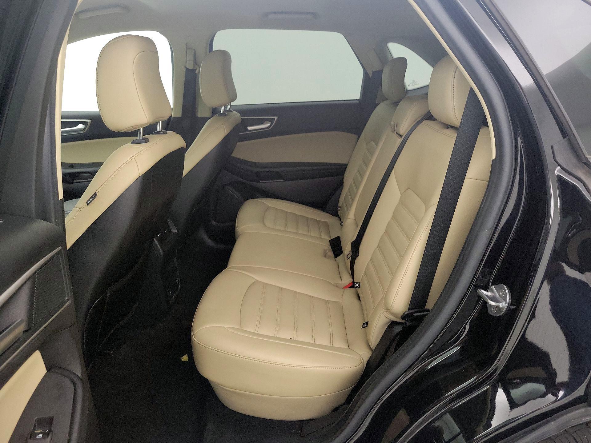 Thumbnail: 2020 Ford Edge - 19