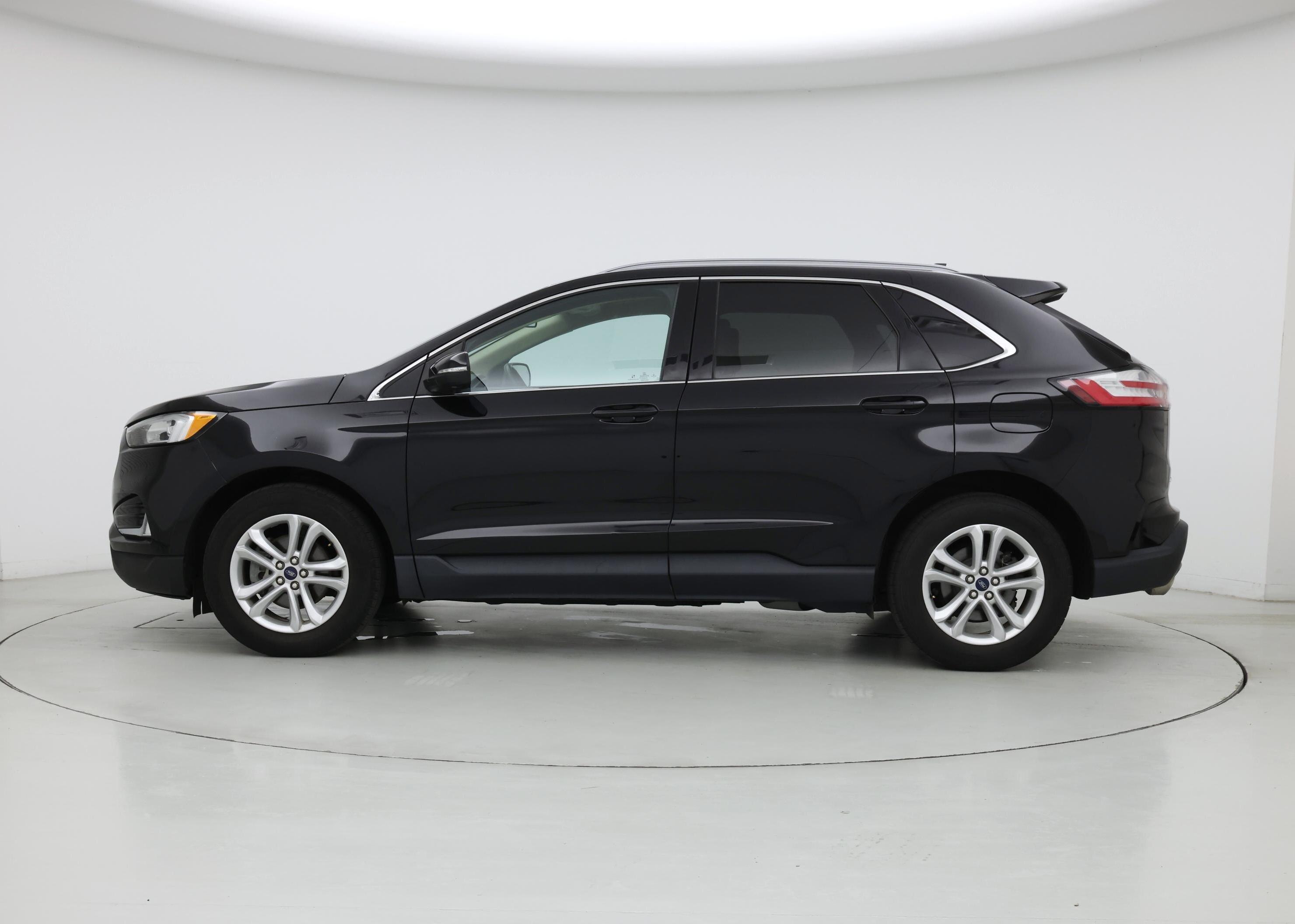 Thumbnail: 2020 Ford Edge - 3
