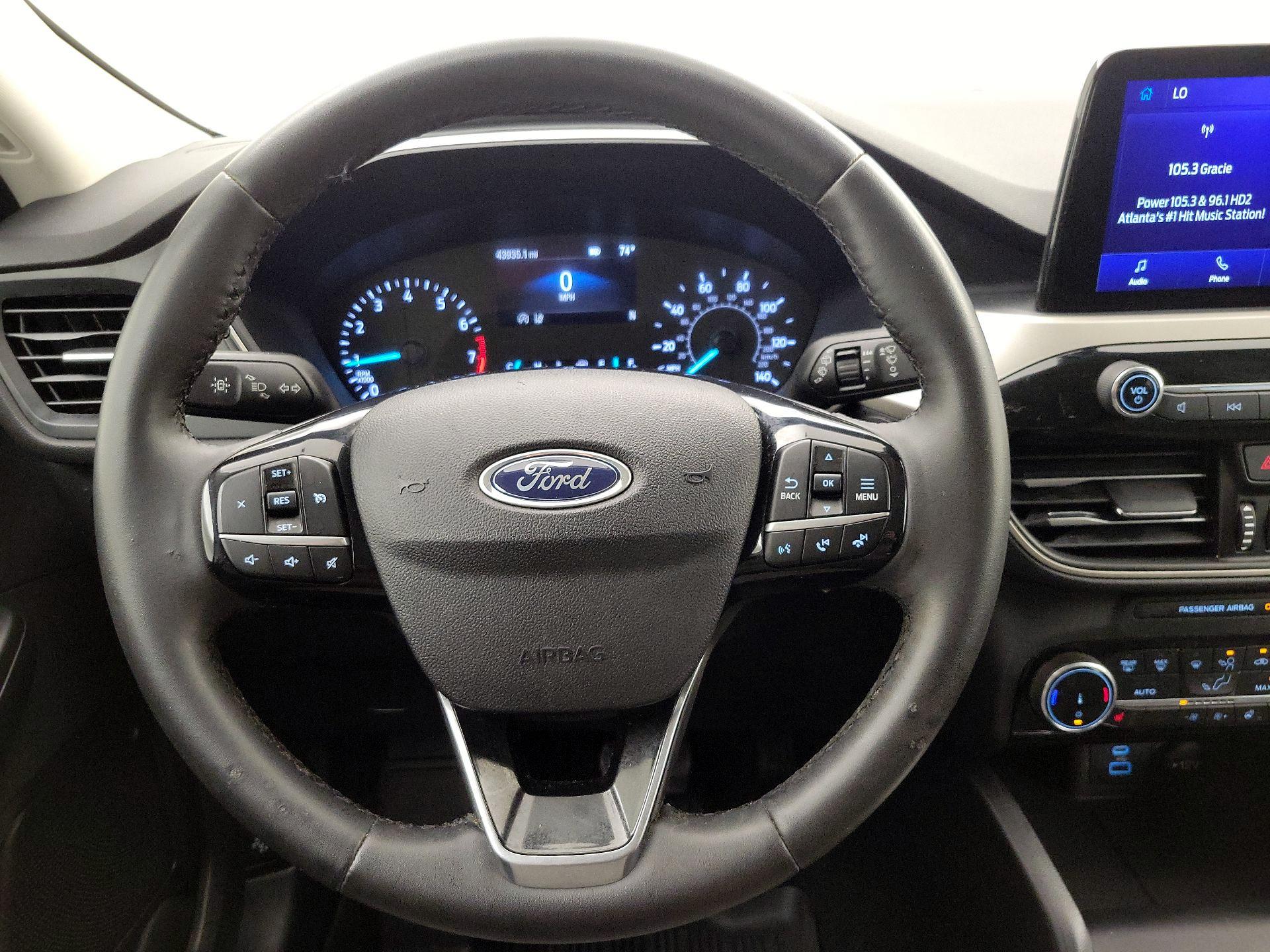 Thumbnail: 2022 Ford Escape - 10