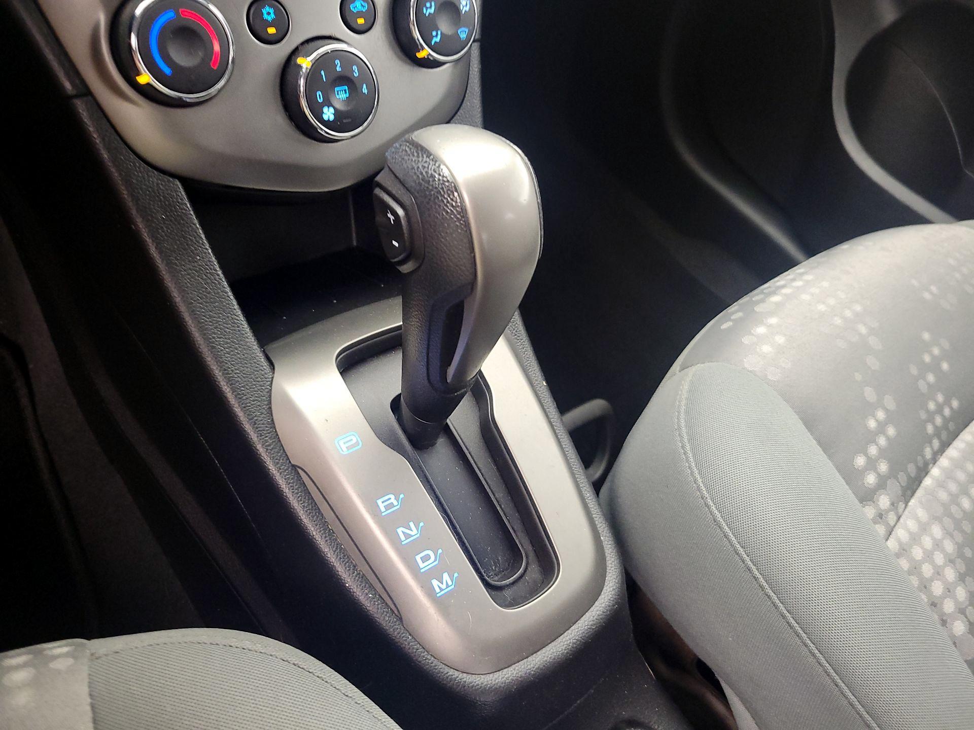 Thumbnail: 2016 Chevrolet Sonic - 16