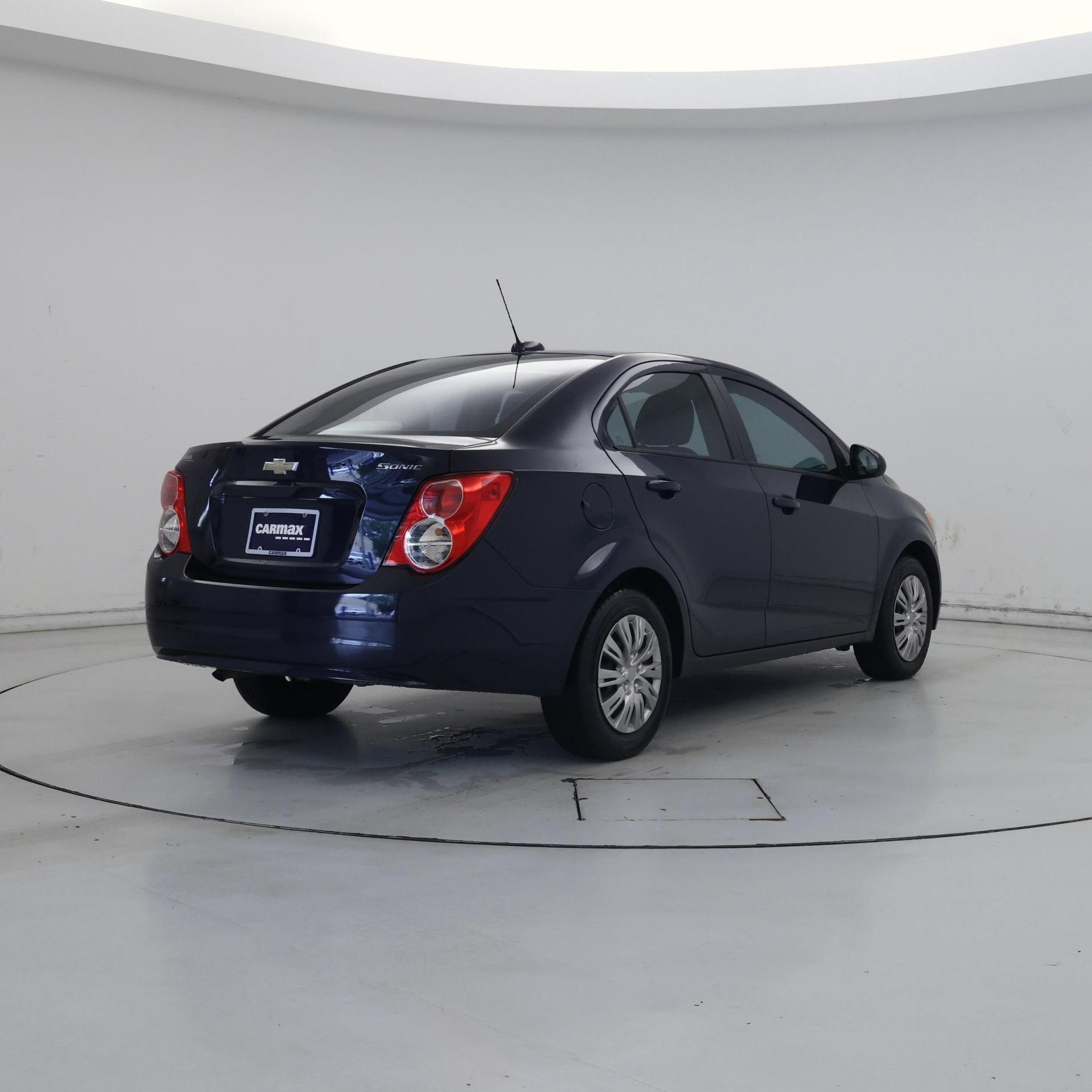 Thumbnail: 2016 Chevrolet Sonic - 8