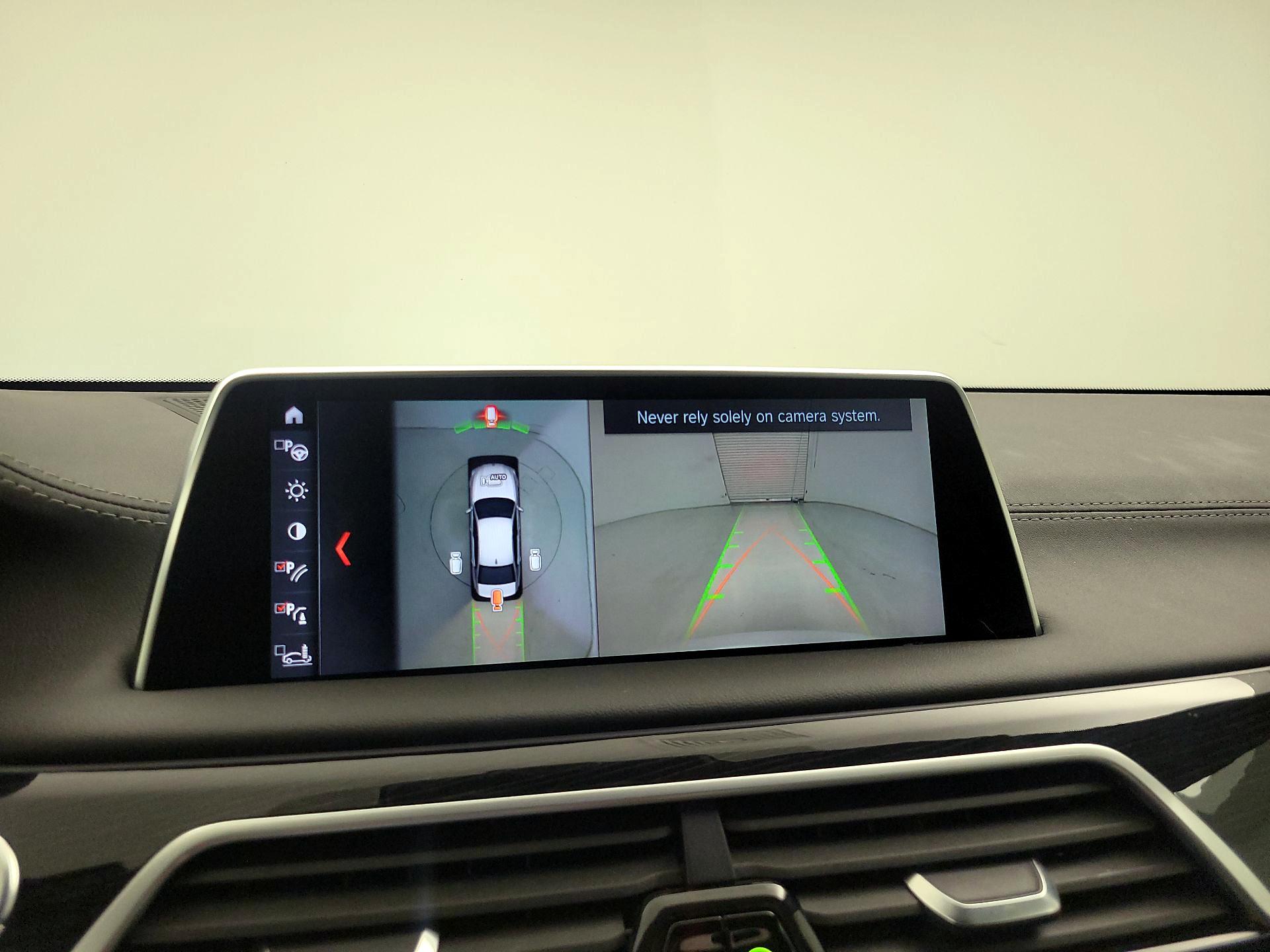 Thumbnail: 2019 BMW 7 Series - 15