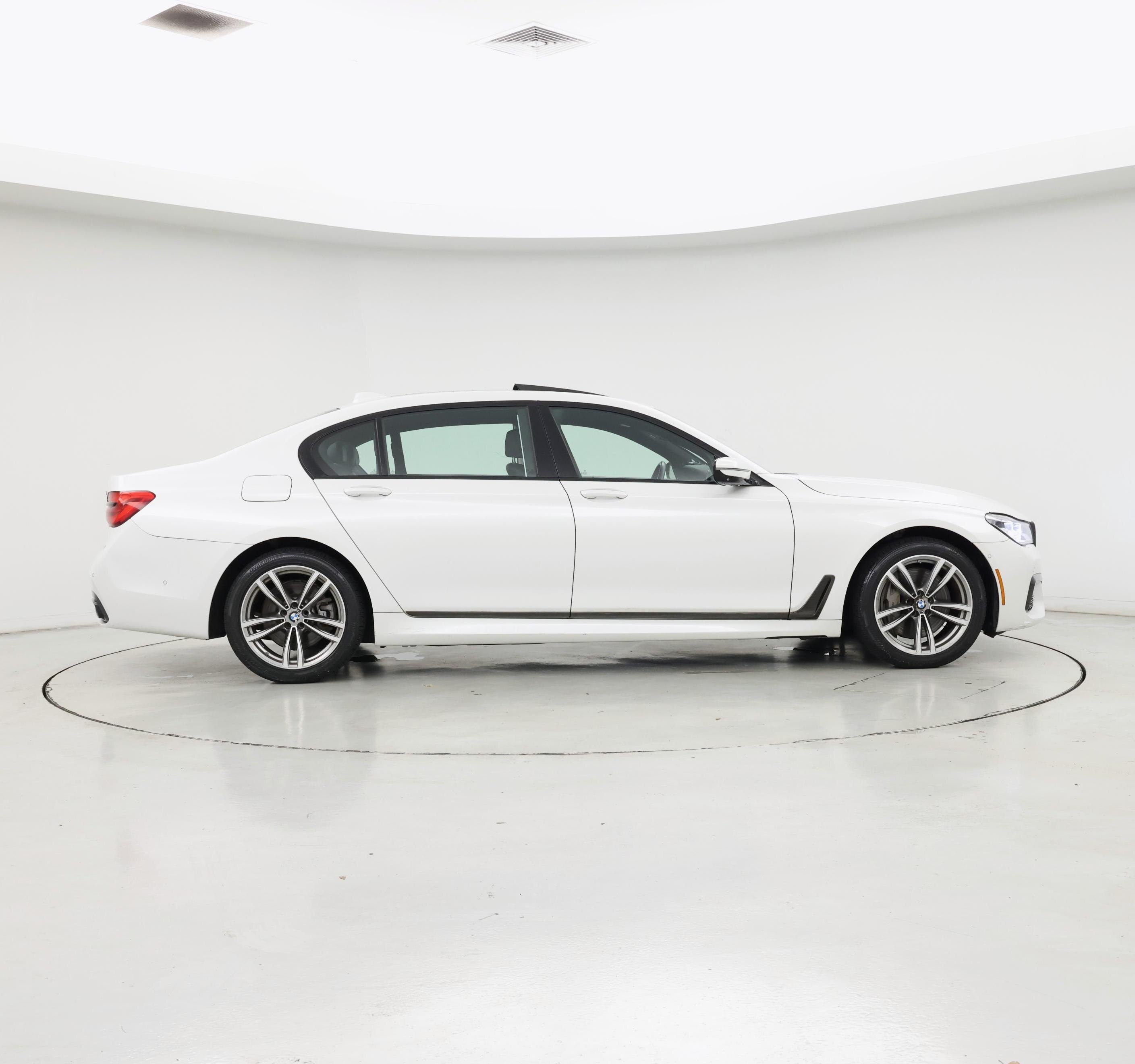 Thumbnail: 2019 BMW 7 Series - 7