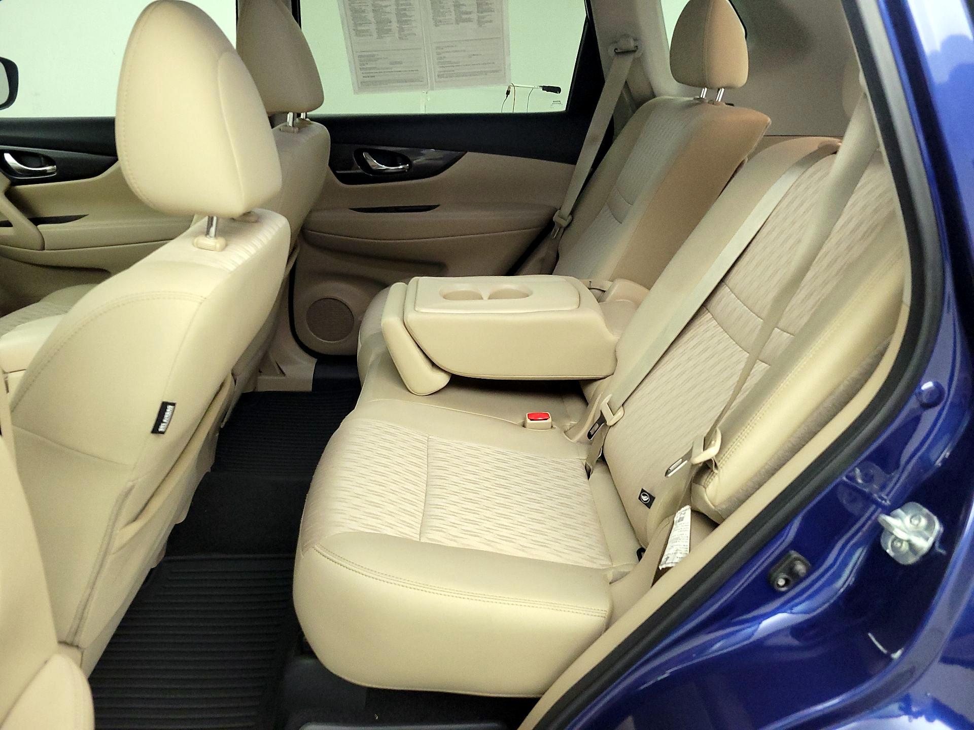 Thumbnail: 2019 Nissan Rogue - 20