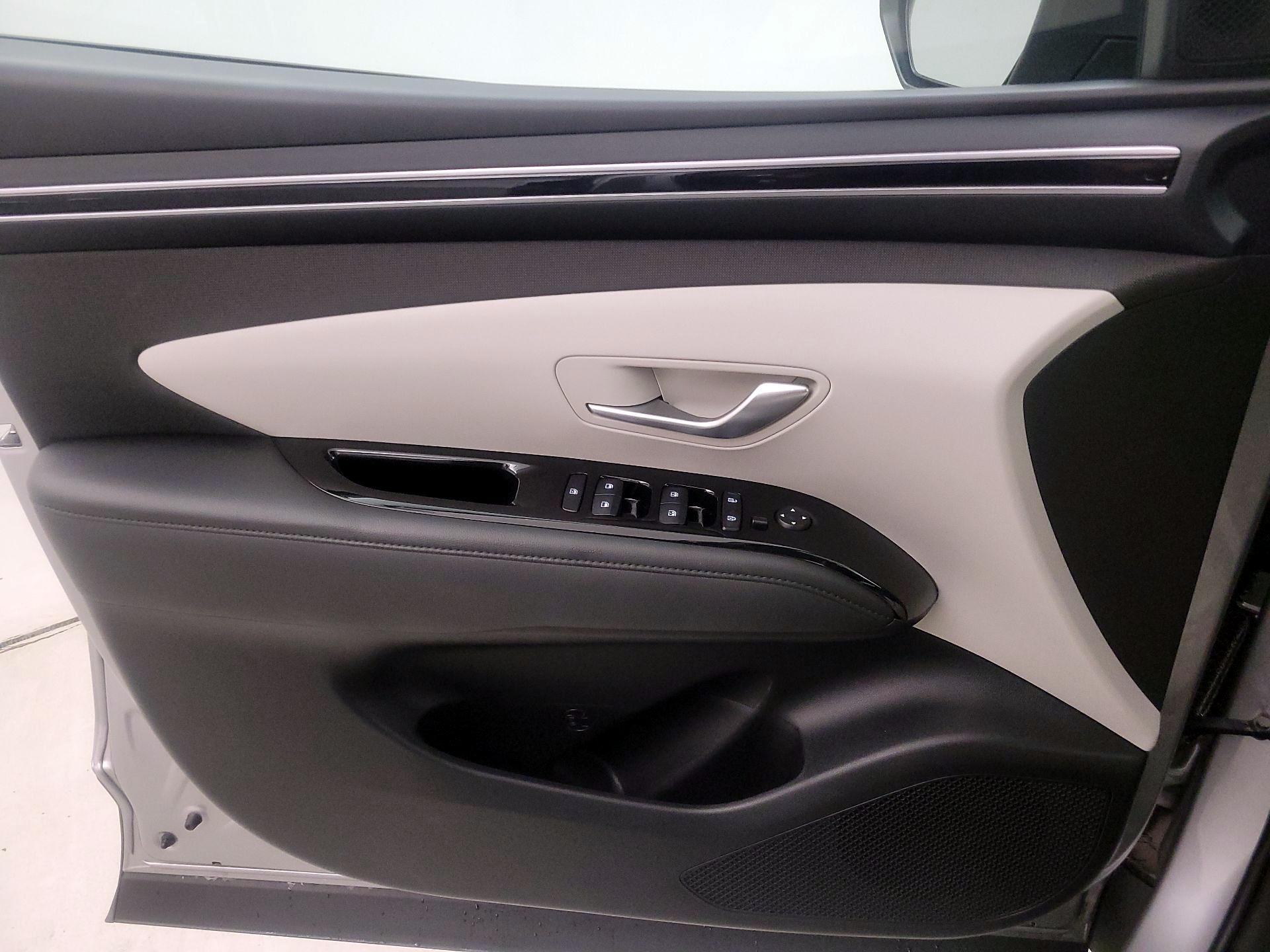 Thumbnail: 2023 Hyundai Tucson - 12