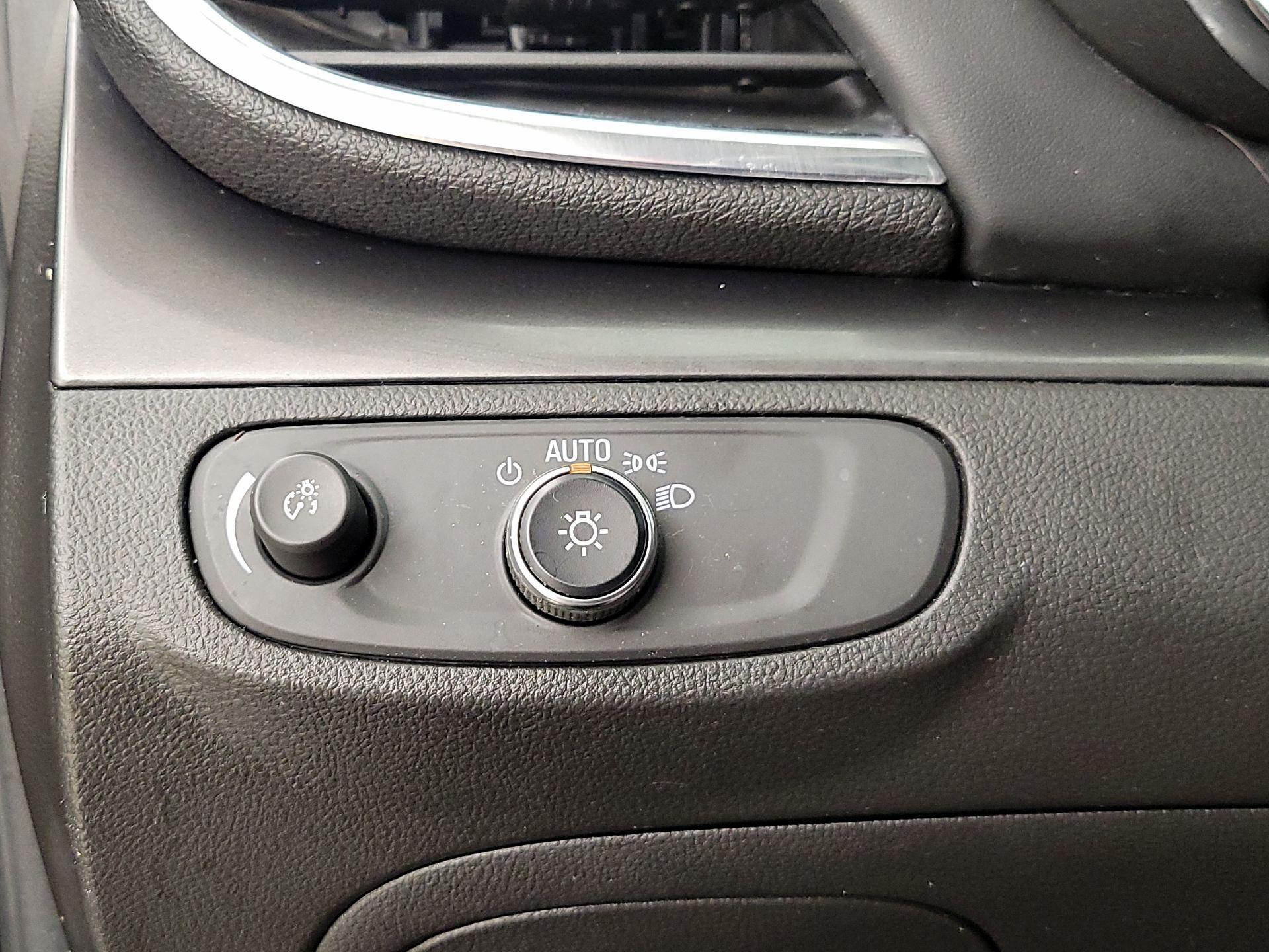 Thumbnail: 2018 Buick Encore - 13