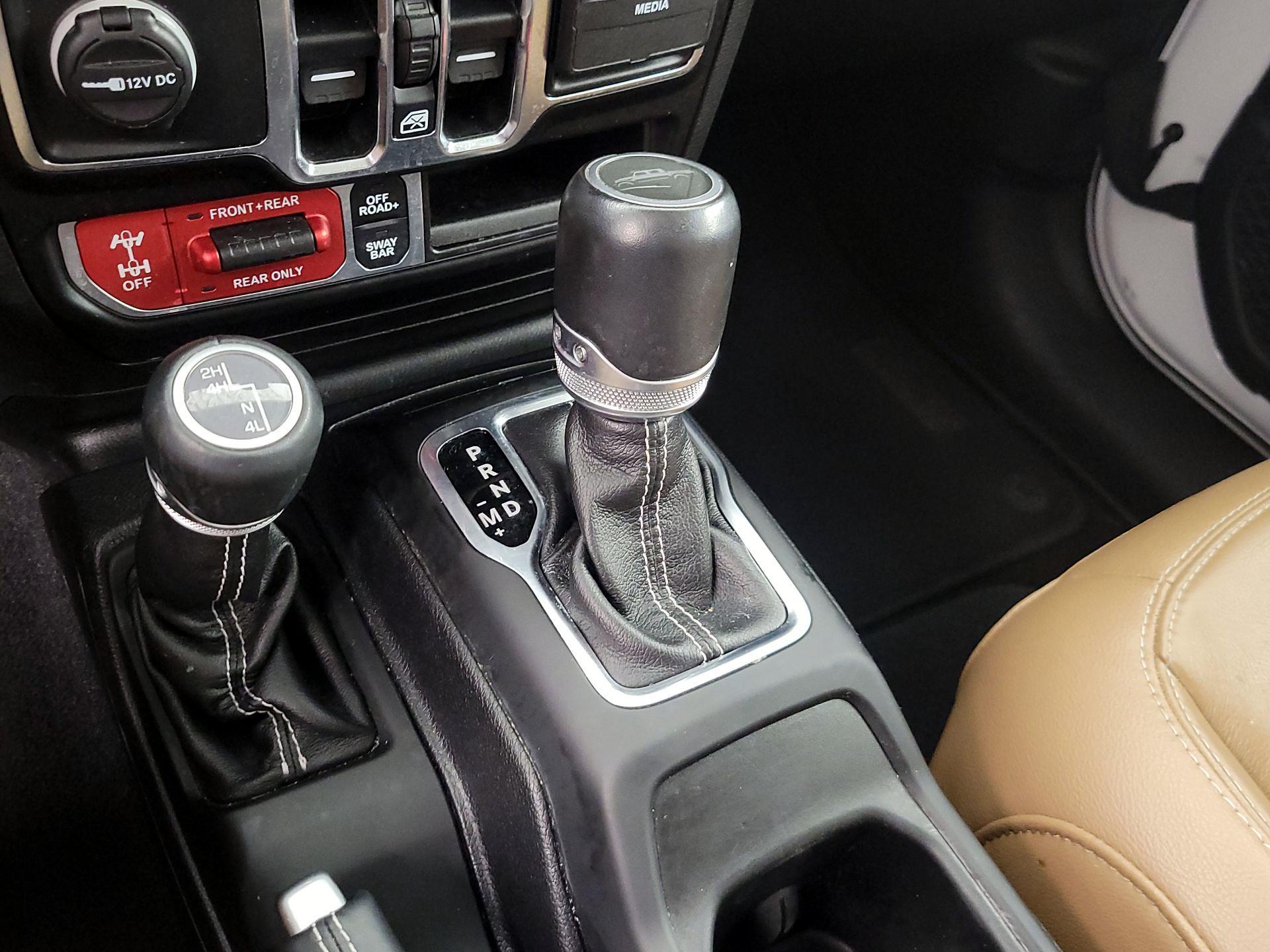 Thumbnail: 2020 Jeep Gladiator - 18